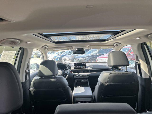 used 2025 Honda Pilot car, priced at $47,050