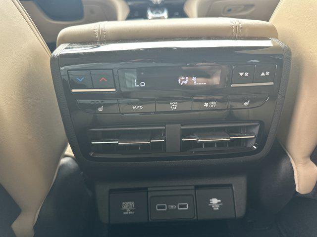 used 2022 Acura MDX car, priced at $40,672