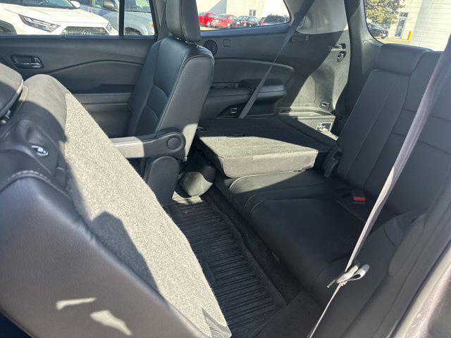 used 2022 Honda Pilot car, priced at $32,772