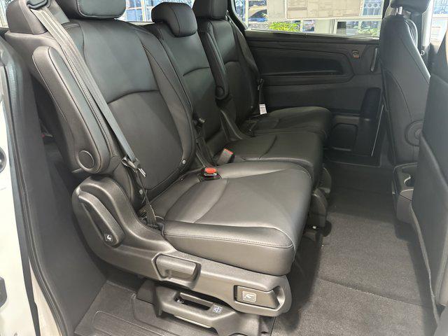 new 2026 Honda Odyssey car, priced at $43,250