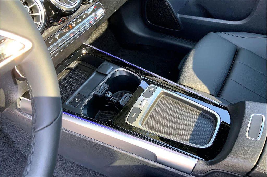 new 2026 Mercedes-Benz GLB 250 car, priced at $53,455