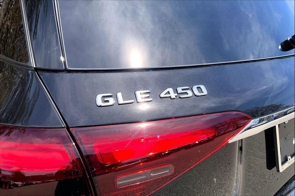 new 2026 Mercedes-Benz GLE 450 car, priced at $86,105