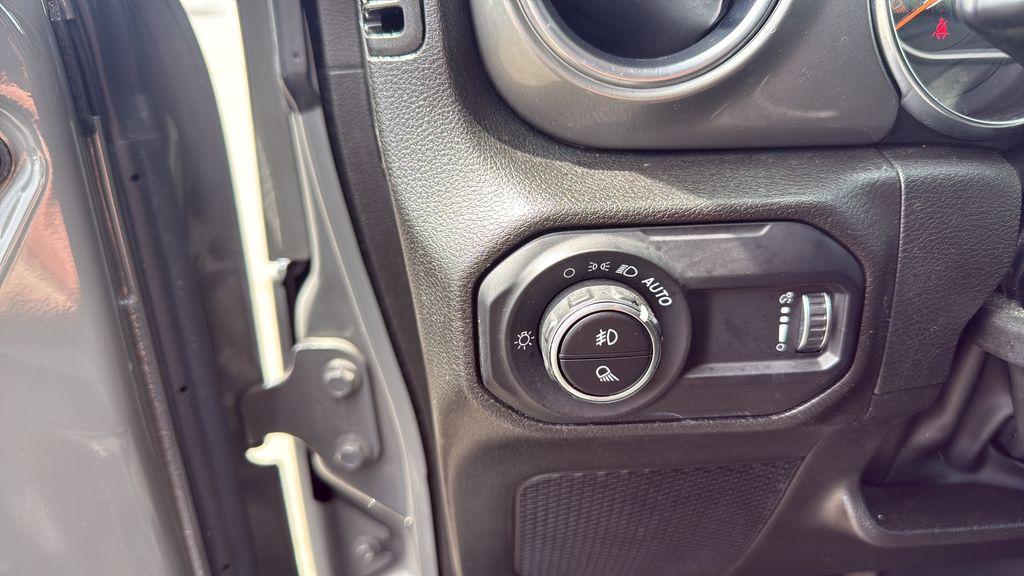 used 2023 Jeep Gladiator car, priced at $28,383