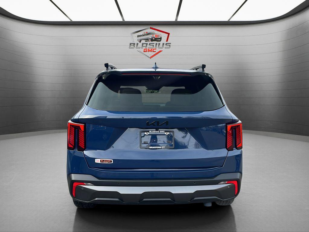 used 2024 Kia Sorento car, priced at $35,910