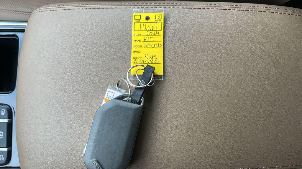 used 2024 Kia Sorento car, priced at $35,910