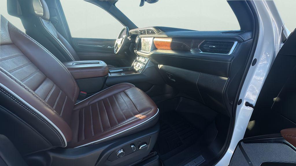 used 2023 GMC Yukon car, priced at $62,989