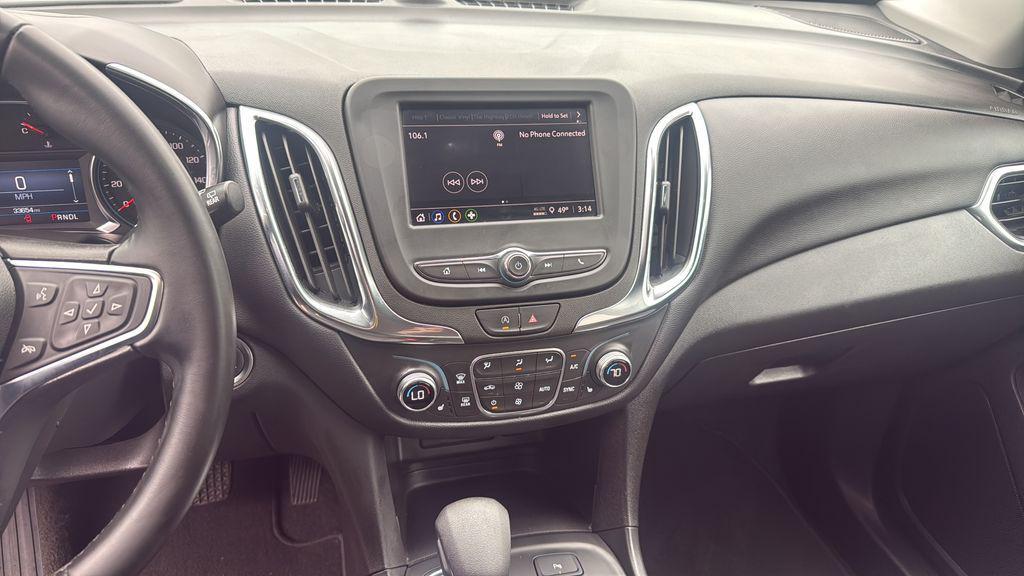 used 2024 Chevrolet Equinox car, priced at $21,987