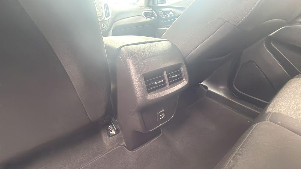 used 2024 Chevrolet Equinox car, priced at $21,987