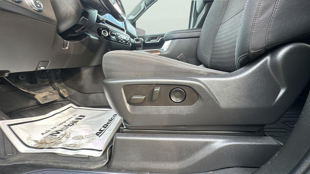 used 2023 GMC Sierra 1500 car, priced at $39,913