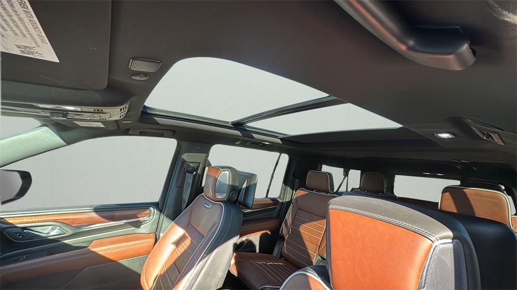 used 2023 GMC Yukon XL car, priced at $67,980