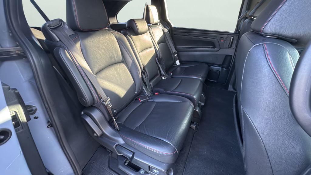 used 2023 Honda Odyssey car, priced at $29,995