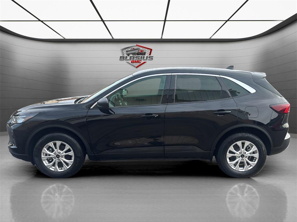 used 2023 Ford Escape car, priced at $21,910