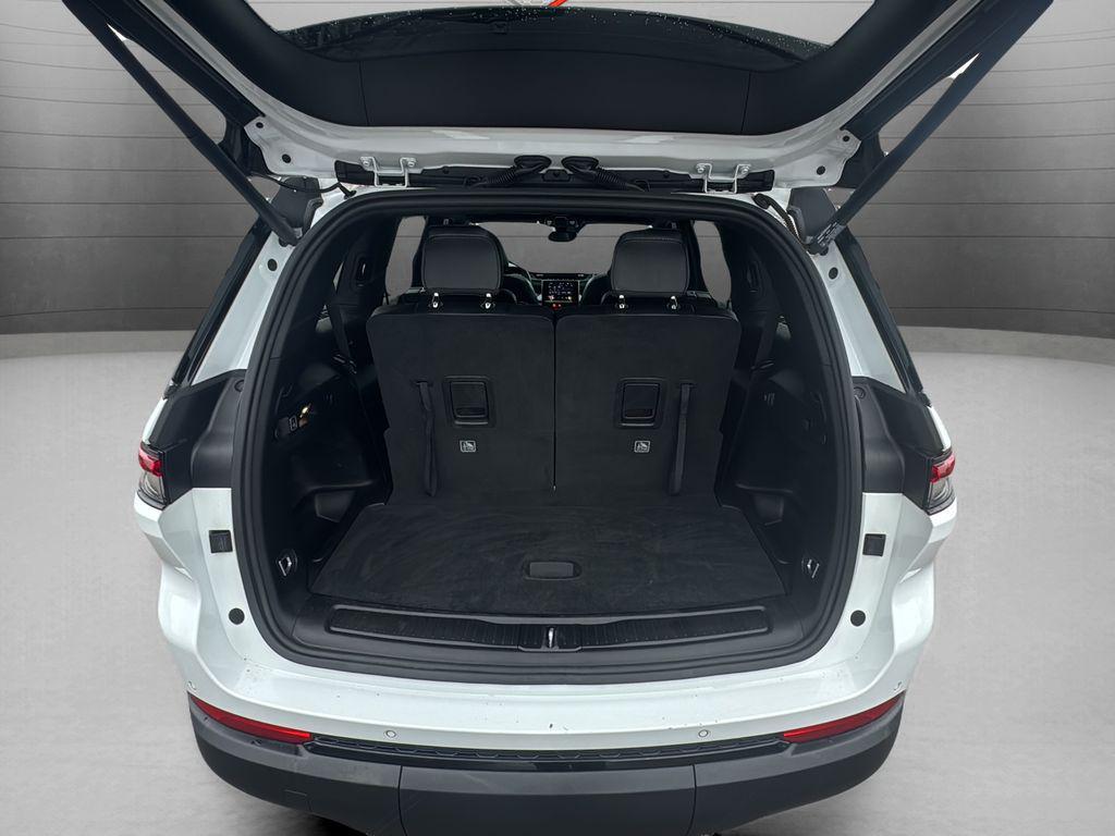 used 2023 Jeep Grand Cherokee L car, priced at $29,995