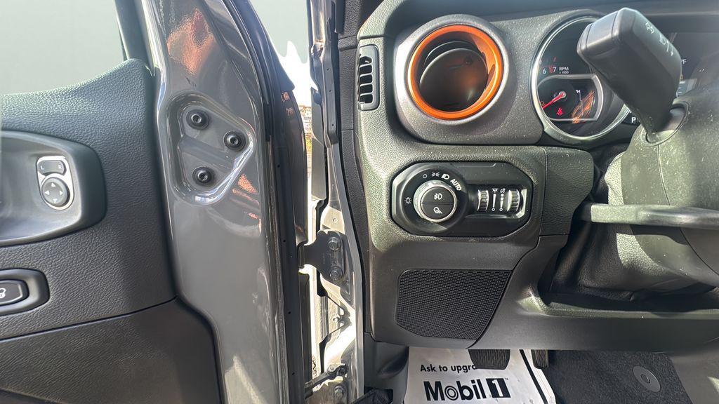 used 2021 Jeep Gladiator car, priced at $31,914