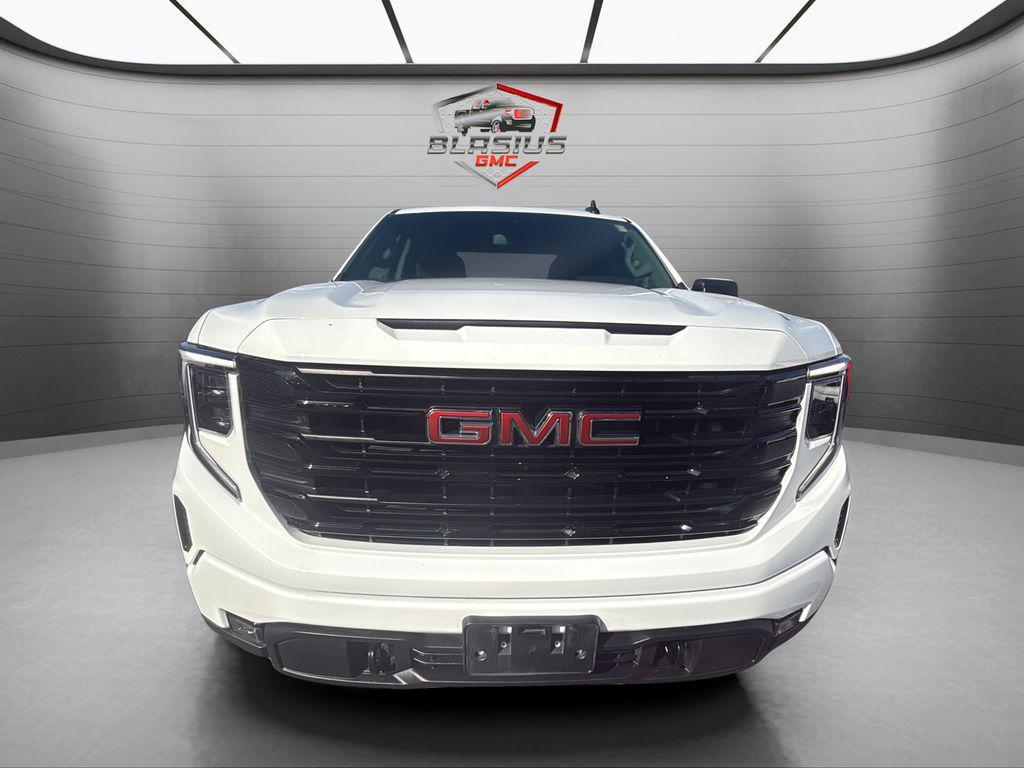 used 2023 GMC Sierra 1500 car, priced at $32,999