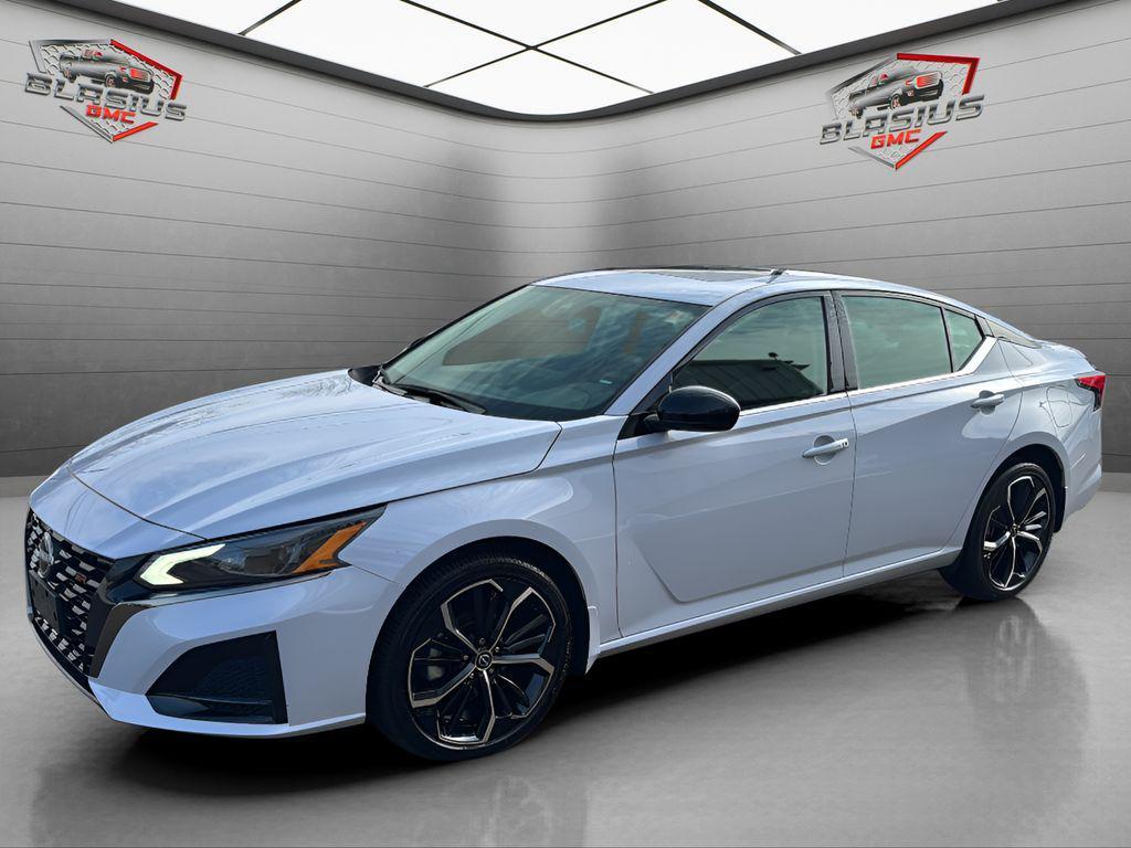 used 2023 Nissan Altima car, priced at $22,950