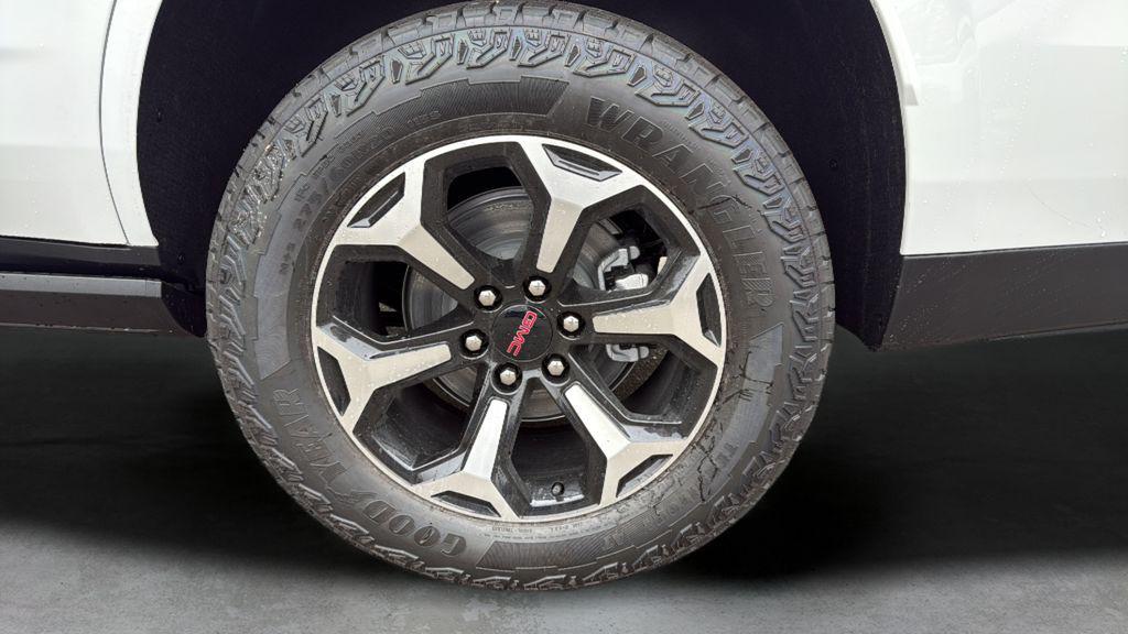 new 2026 GMC Yukon car, priced at $81,280