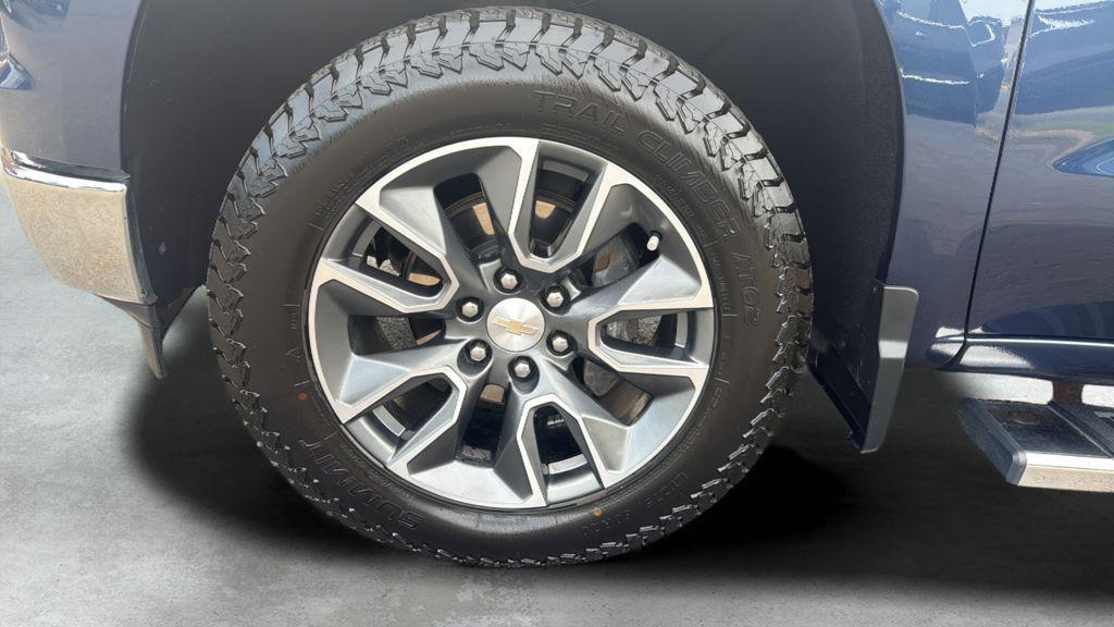 used 2023 Chevrolet Silverado 1500 car, priced at $32,947