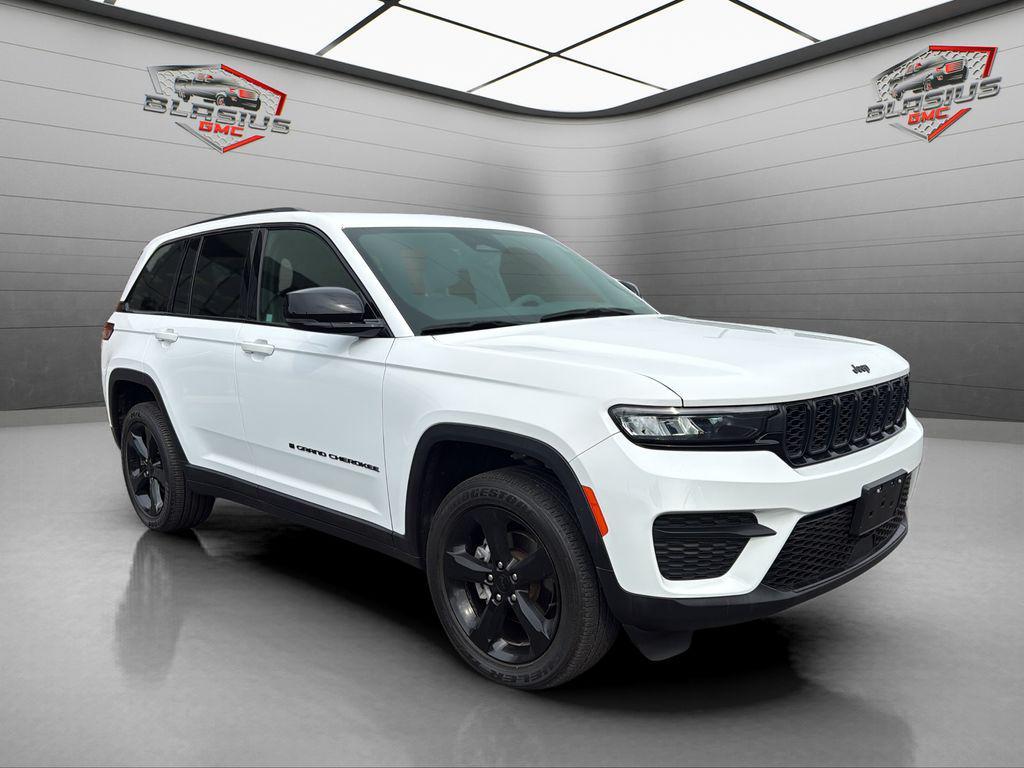 used 2023 Jeep Grand Cherokee car, priced at $32,982