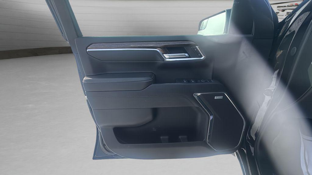 used 2024 GMC Sierra 1500 car, priced at $42,805