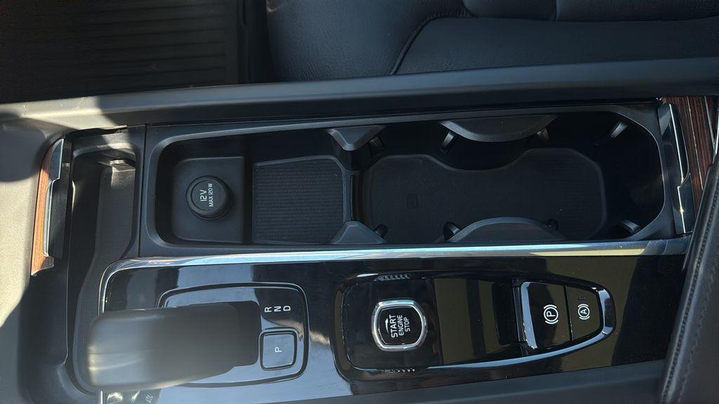 used 2024 Volvo XC60 car, priced at $31,954