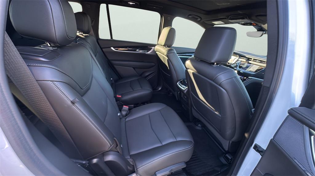 used 2024 Cadillac XT6 car, priced at $37,931