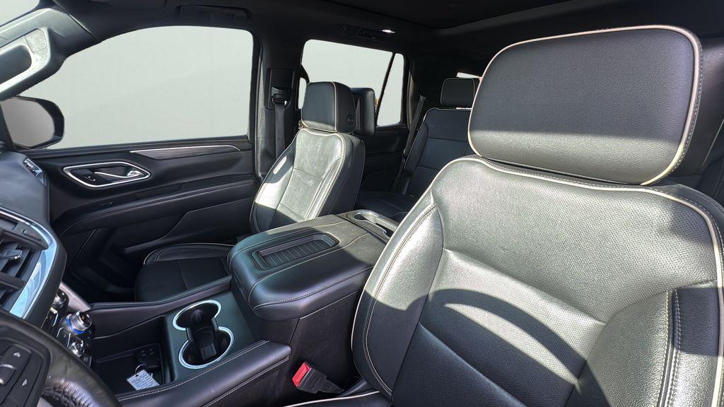 used 2021 GMC Yukon car, priced at $38,444