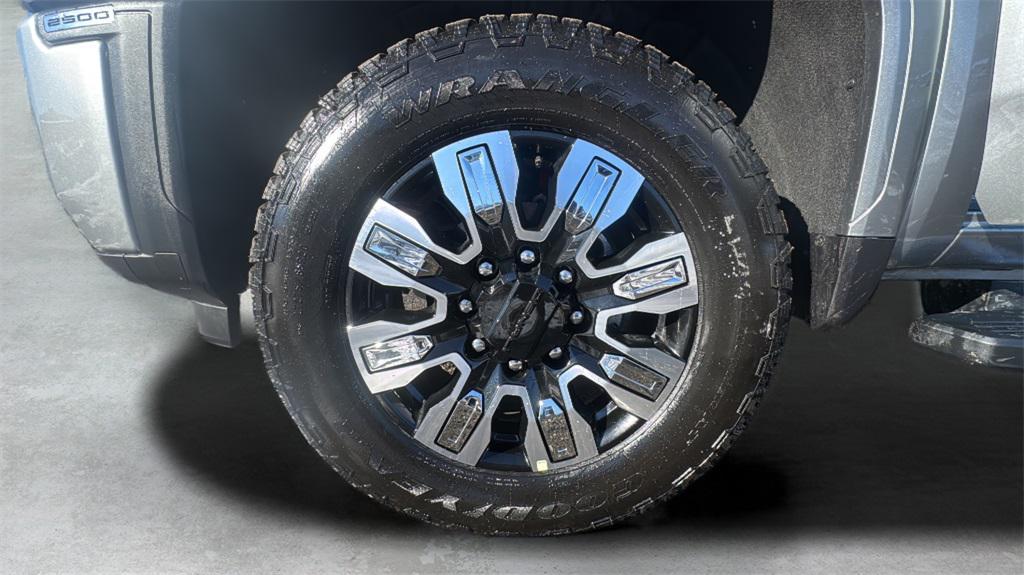 new 2026 GMC Sierra 2500 car, priced at $76,134