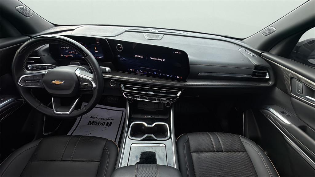 used 2025 Chevrolet Traverse car, priced at $48,995