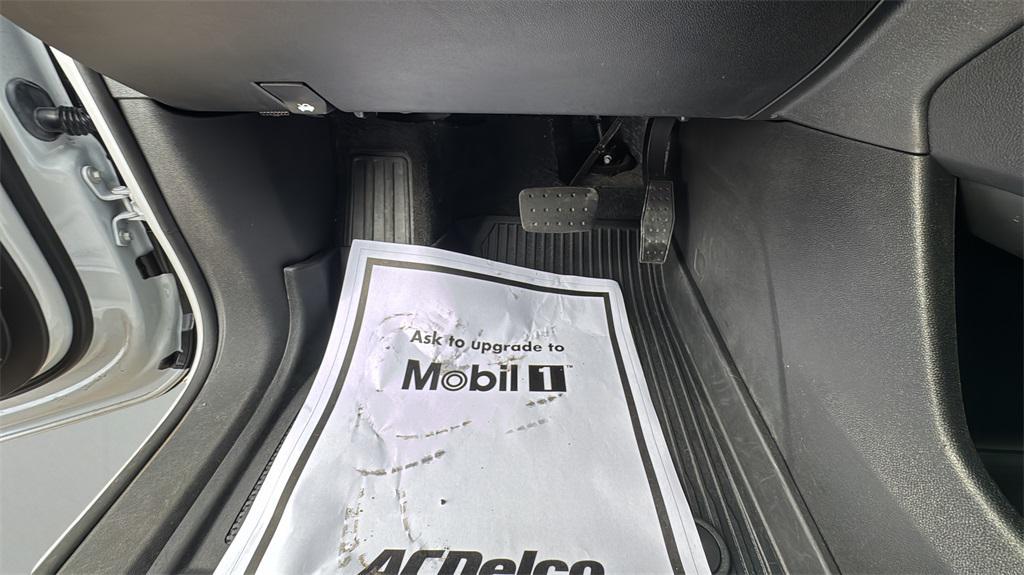 used 2025 Chevrolet Traverse car, priced at $48,995