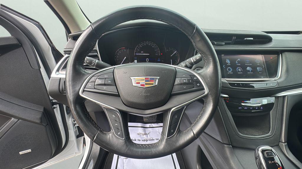 used 2017 Cadillac XT5 car, priced at $17,995