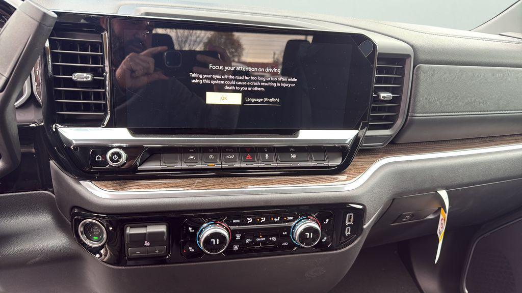 new 2026 GMC Sierra 1500 car, priced at $48,490