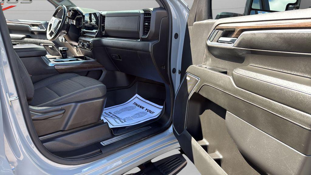used 2024 Chevrolet Silverado 1500 car, priced at $50,185