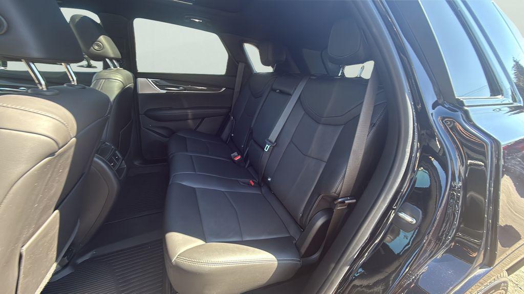 used 2021 Cadillac XT5 car, priced at $27,985