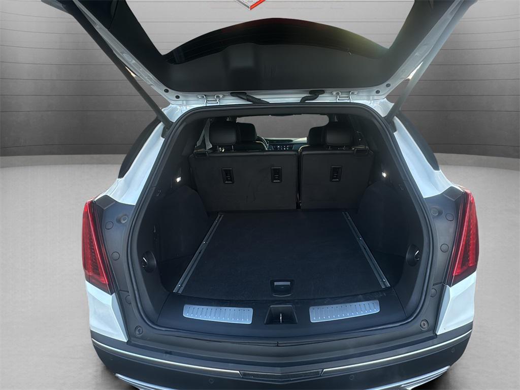 used 2022 Cadillac XT5 car, priced at $29,884