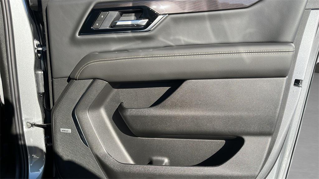 new 2026 GMC Yukon XL car, priced at $85,170