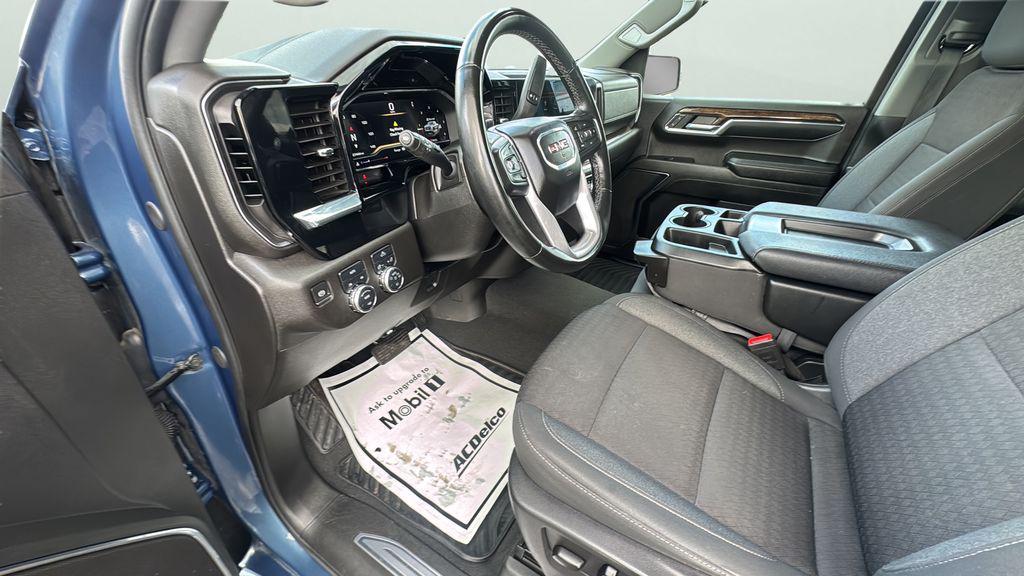 used 2024 GMC Sierra 1500 car, priced at $37,944