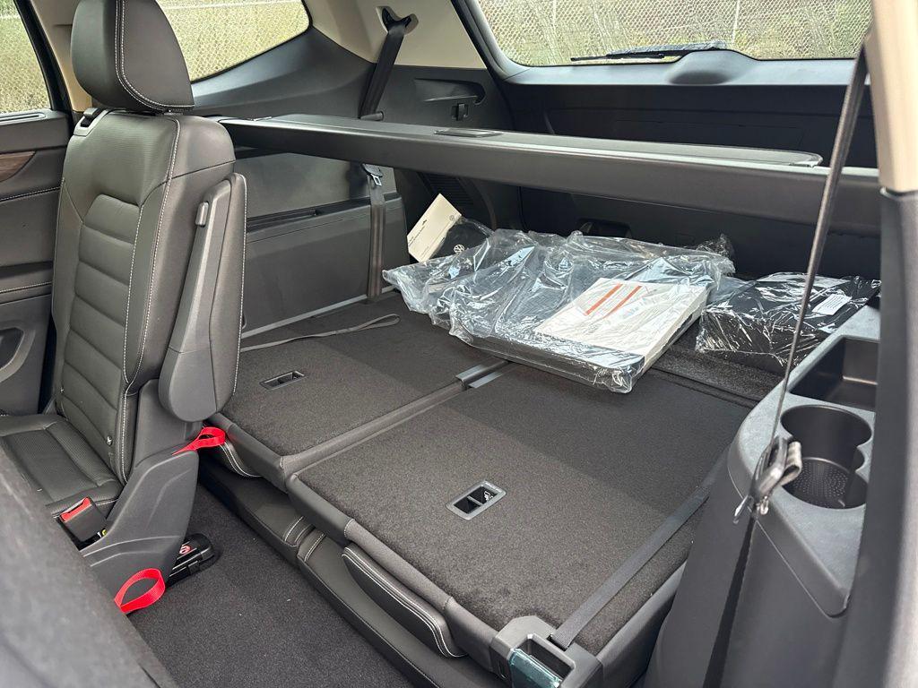 new 2026 Volkswagen Atlas car, priced at $48,221