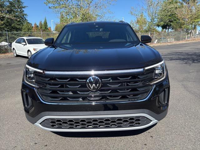 new 2026 Volkswagen Atlas Cross Sport car, priced at $38,093