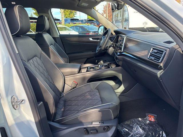 new 2026 Volkswagen Atlas car, priced at $52,409