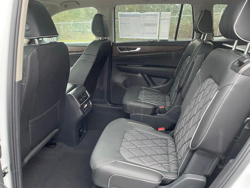 new 2026 Volkswagen Atlas car, priced at $53,320