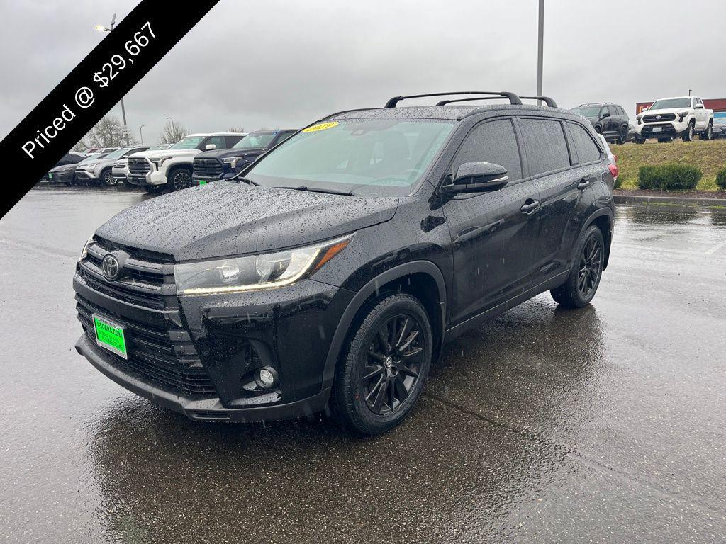 used 2019 Toyota Highlander car, priced at $29,667