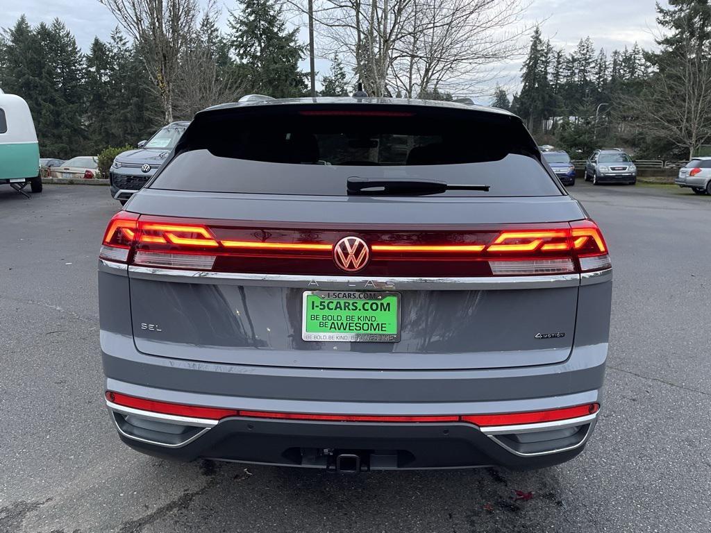 new 2026 Volkswagen Atlas Cross Sport car, priced at $46,613