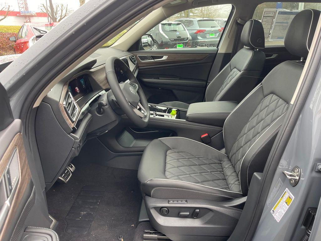 new 2026 Volkswagen Atlas car, priced at $52,722