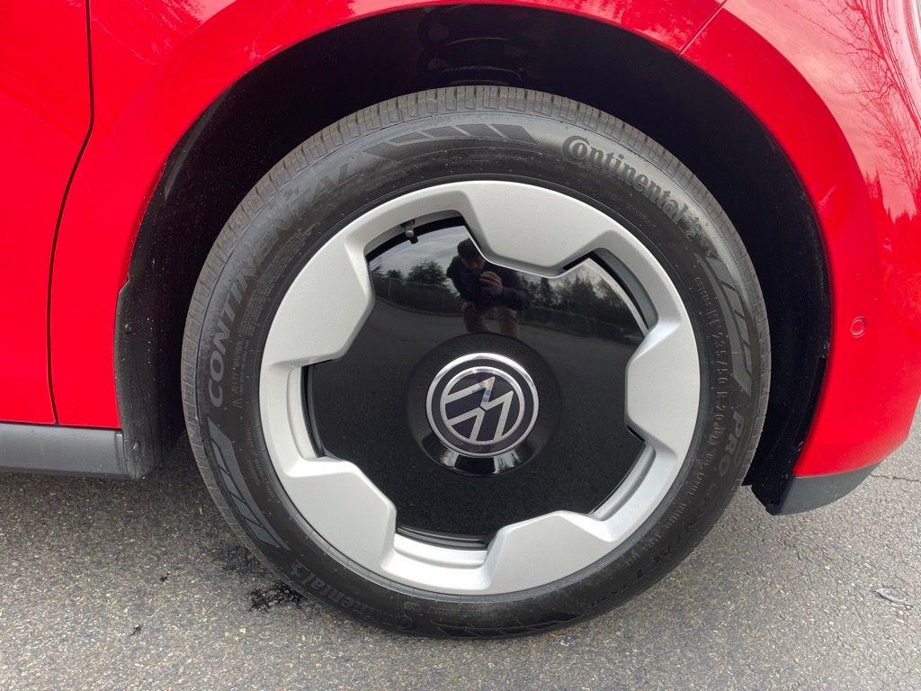 new 2025 Volkswagen ID. Buzz car, priced at $65,818