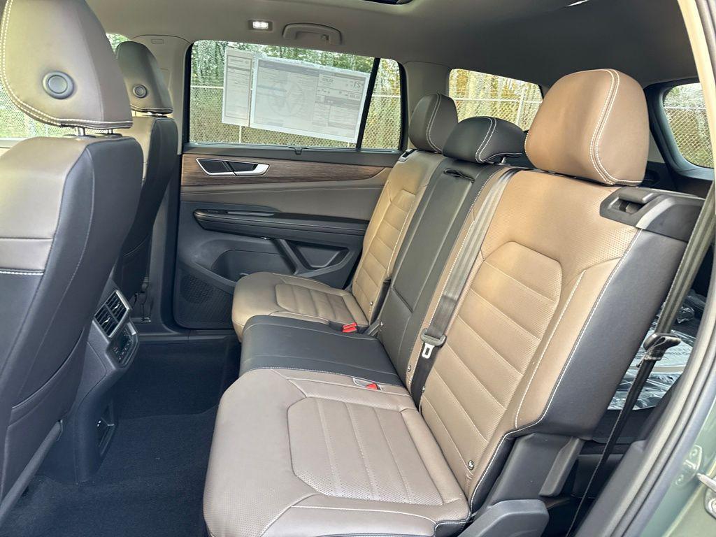 new 2026 Volkswagen Atlas car, priced at $47,623