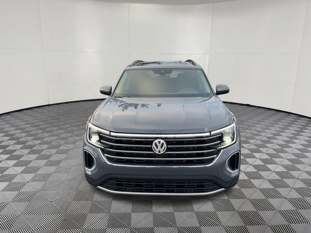new 2026 Volkswagen Atlas car, priced at $45,605