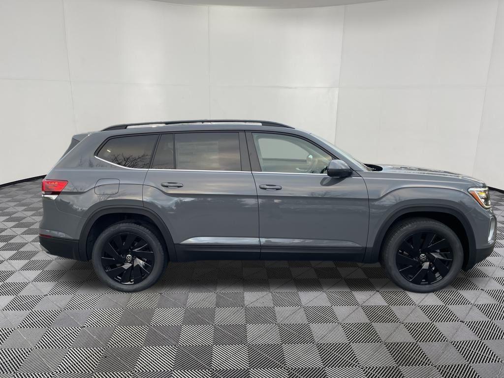 new 2026 Volkswagen Atlas car, priced at $45,605