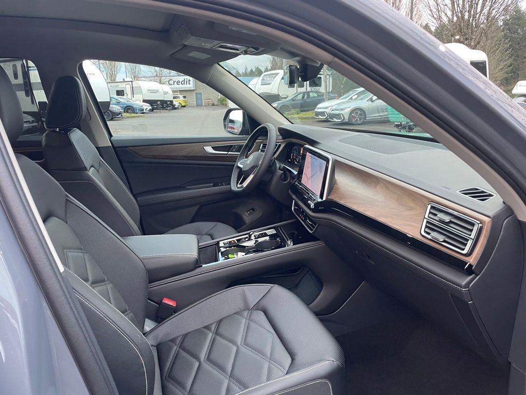 new 2026 Volkswagen Atlas car, priced at $45,605