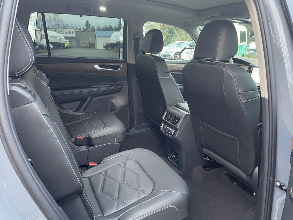 new 2026 Volkswagen Atlas car, priced at $45,605